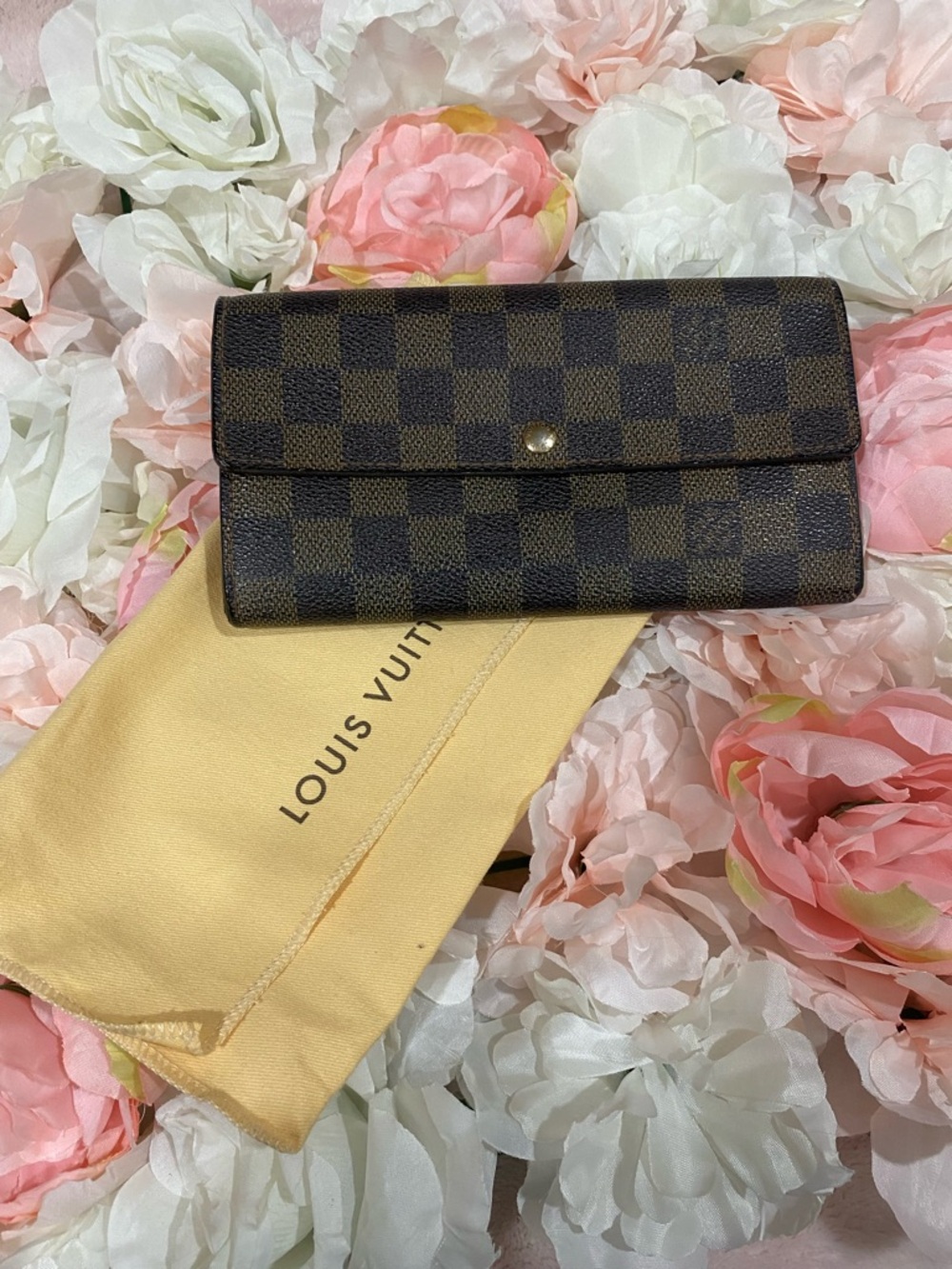 Louis Vuitton Damier Ebene Sarah Wallet